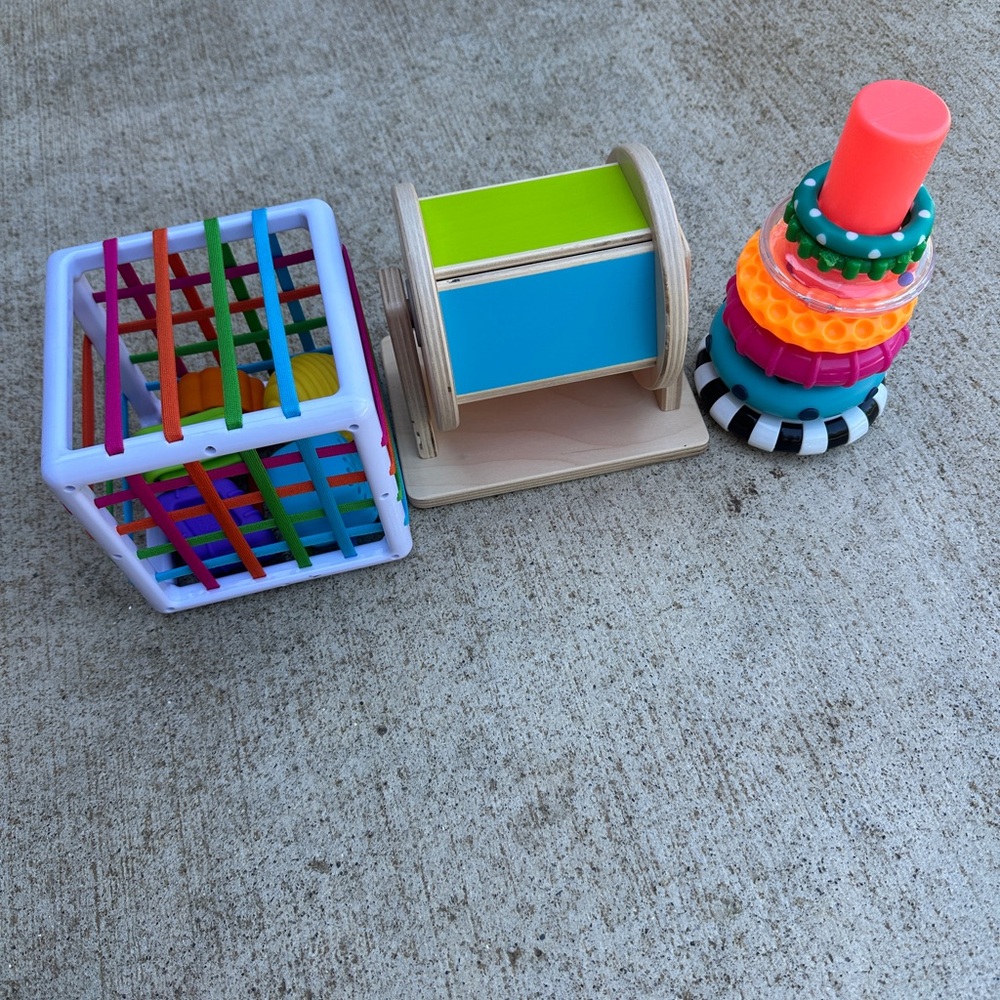 Lovevery , Fat Brain , Montessori Toy Set